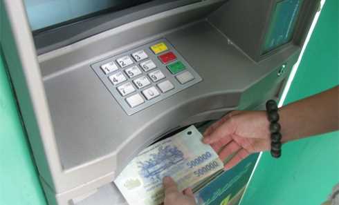 Trộm thẻ ATM của bạn để rút tiền