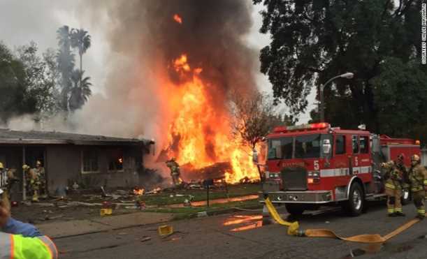 Mỹ: Máy bay rơi tại khu dân cư, ít nhất 4 người thiệt mạng