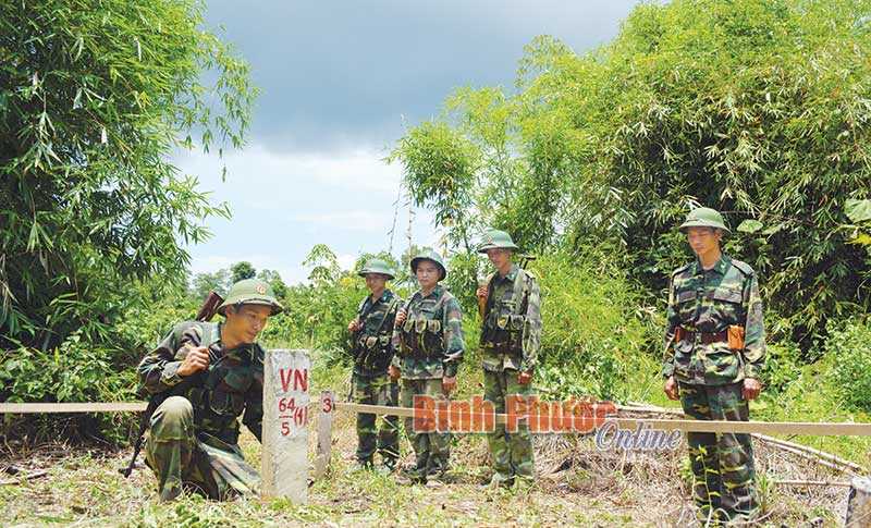 L&iacute;nh bi&ecirc;n ph&ograve;ng đ&oacute;n xu&acirc;n