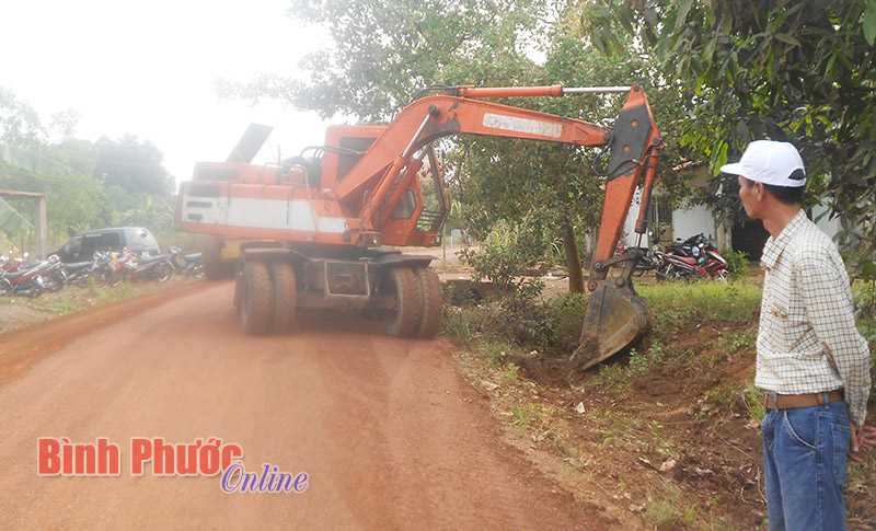 Tân Phước ra quân xây dựng xã đạt chuẩn nông thôn mới năm 2017