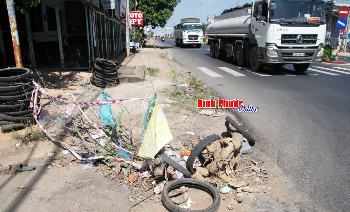 Cống sập g&acirc;y hố s&acirc;u nguy hiểm