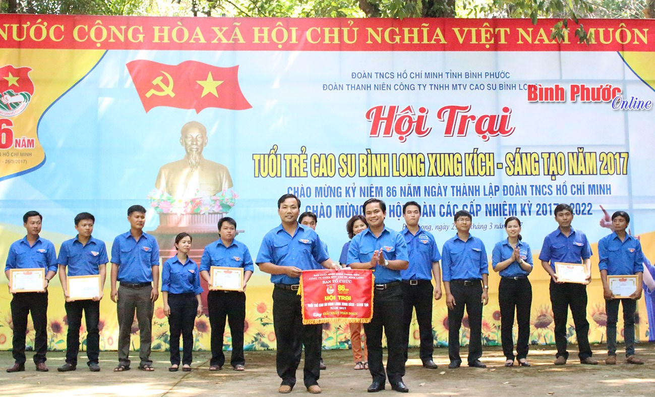 Đoàn thanh niên Cao su Bình Long tổ chức hội trại xung kích - sáng tạo