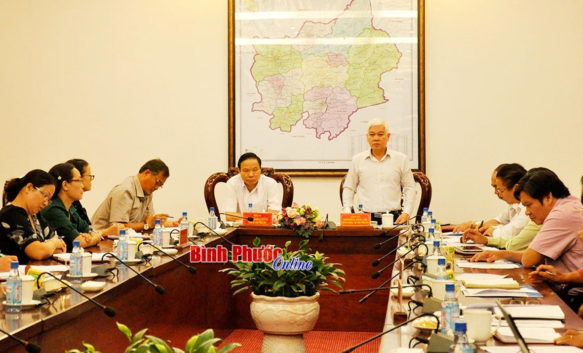 Đồng chí Bí thư Tỉnh ủy Nguyễn Văn Lợi: Đừng nói chuyện trên trời dưới đất, hãy lo từng việc nhỏ cho công nhân