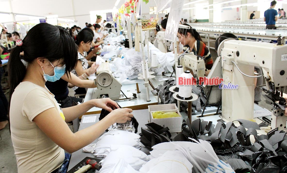 Tăng giờ làm thêm…, lợi bất cập hại