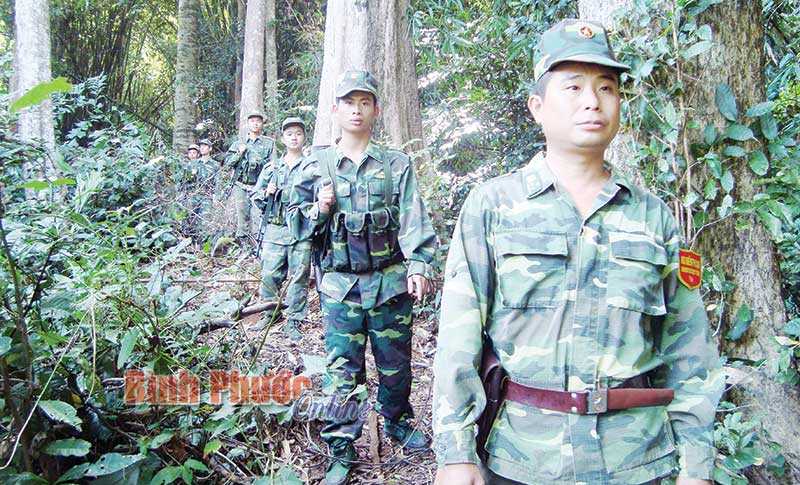 Xu&acirc;n giữa rừng bi&ecirc;n giới