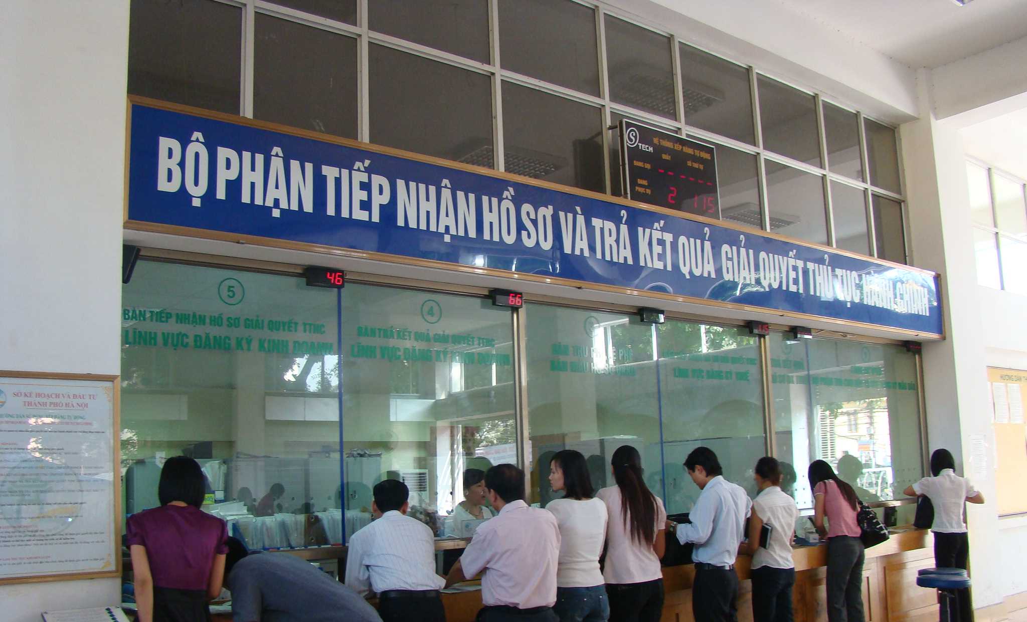 Nhận v&agrave; trả kết quả thủ tục h&agrave;nh ch&iacute;nh qua dịch vụ bưu ch&iacute;nh