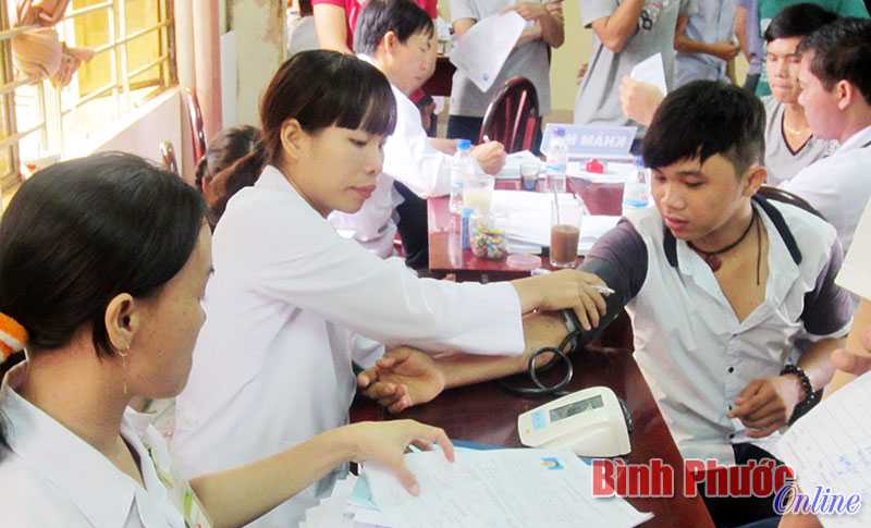 Đồng Xo&agrave;i n&acirc;ng cao chất lượng kh&aacute;m sức khỏe nghĩa vụ qu&acirc;n sự