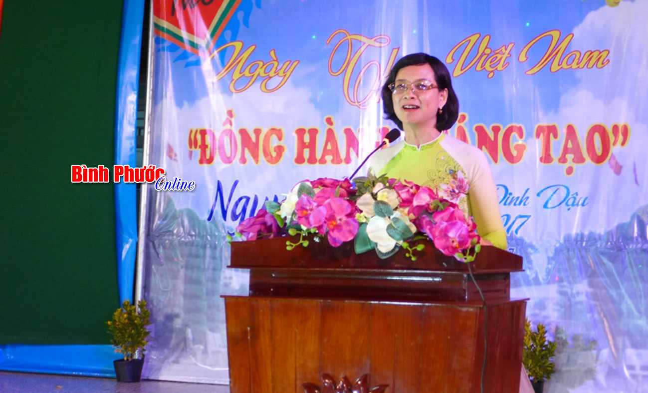 Đ&ecirc;m thơ Nguy&ecirc;n ti&ecirc;u lần thứ 15: &ldquo;Đồng h&agrave;nh v&agrave; s&aacute;ng tạo&rdquo;
