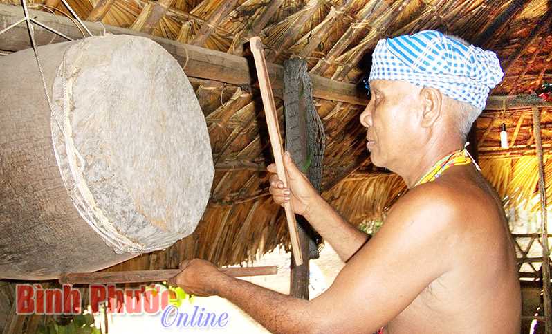 Trống trong đời sống người S&rsquo;ti&ecirc;ng