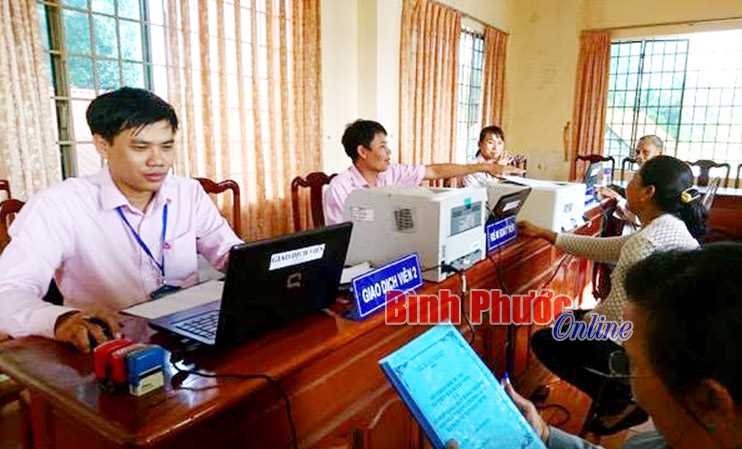 Phát huy hiệu quả tổ giao dịch tại cơ sở ở Lộc Ninh