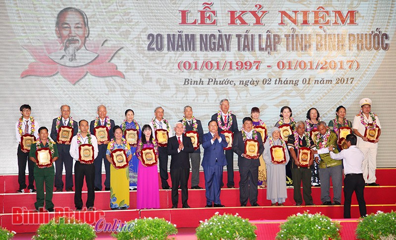 Long trọng tổ chức lễ kỷ niệm 20 năm Ng&agrave;y t&aacute;i lập tỉnh B&igrave;nh Phước
