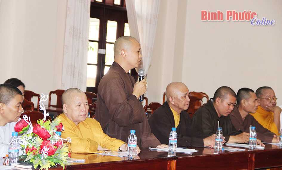 Thị x&atilde; Đồng Xo&agrave;i gặp mặt chức sắc, chức việc t&ocirc;n gi&aacute;o