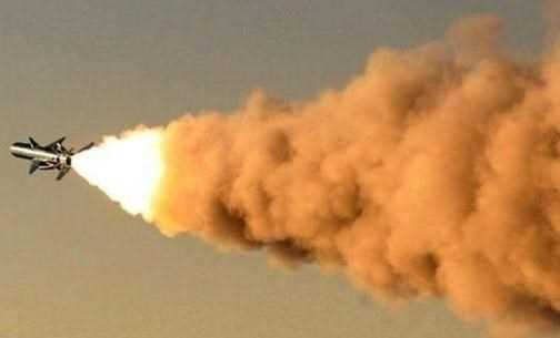 Iran thử thành công tên lửa đạn đạo có phạm vi tấn công 300km