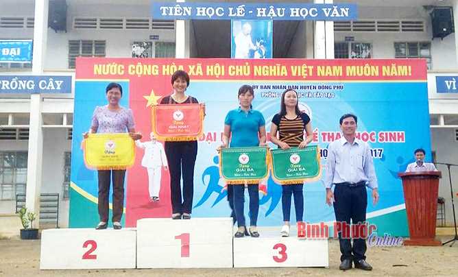 Thị trấn Tân Phú nhất toàn đoàn đại hội thể dục thể thao học sinh