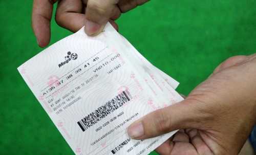 Vé số Vietlott bán dạo là do mới, lạ và nhu cầu thị trường lớn