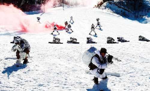 Mỹ cứng rắn với Triều Tiên, Iran