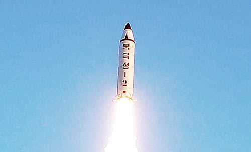 Đông Bắc Á căng thẳng