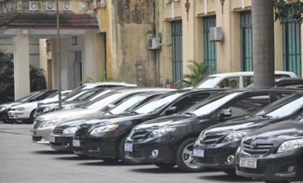 Sẽ khoán kinh phí ô tô với thứ trưởng, chủ tịch HĐND, UBND tỉnh 