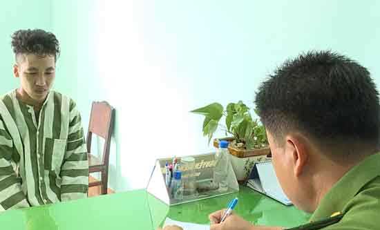 Vi phạm luật giao thông, lòi ra xe ăn trộm