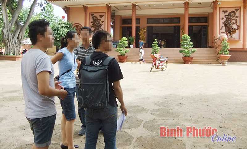 &ldquo;Khoe h&agrave;ng&rdquo; bị xử l&yacute; như thế n&agrave;o?