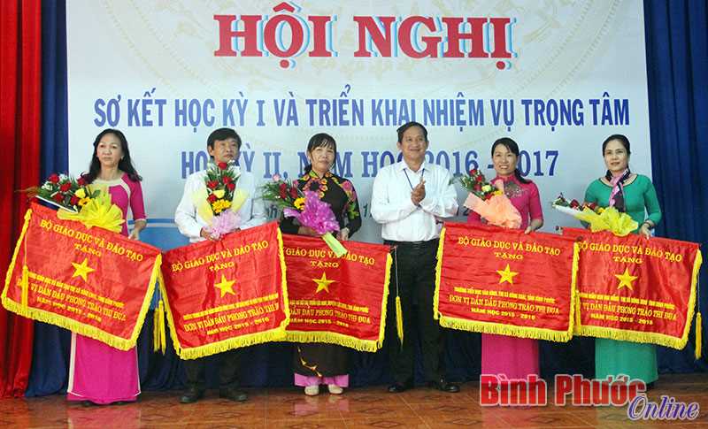 Không tổ chức dạy đại trà để hạn chế dạy thêm, học thêm