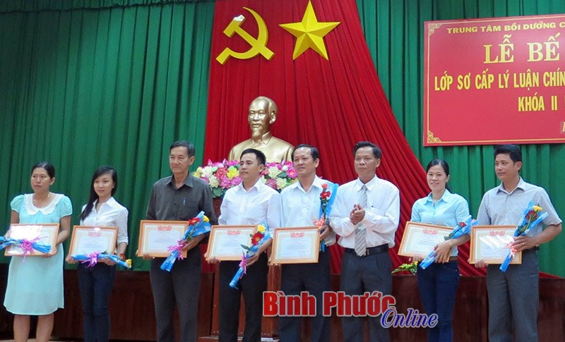 Trung t&acirc;m Bồi dưỡng ch&iacute;nh trị huyện Lộc Ninh 22 năm x&acirc;y dựng v&agrave; ph&aacute;t triển