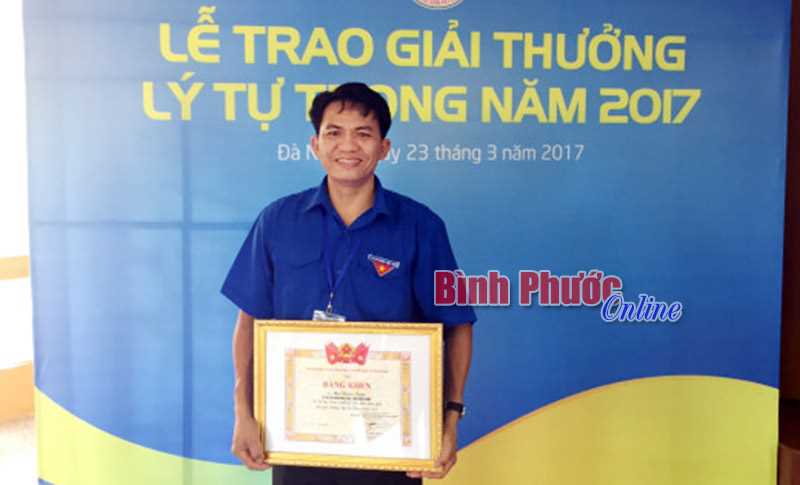 Bí thư Thị đoàn Mai Xuân Tuân vinh dự nhận giải thưởng Lý Tự Trọng