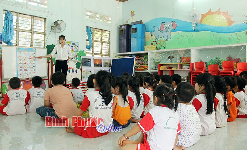 Kinh nghiệm xã hội hóa giáo dục ở Phước Long