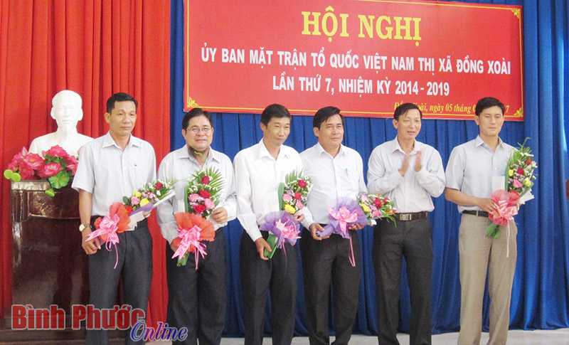Ủy ban MTTQVN thị x&atilde; Đồng Xo&agrave;i cử bổ sung 5 ủy vi&ecirc;n nhiệm kỳ 2014-2019