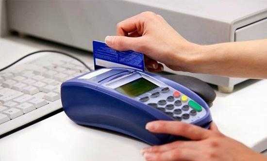 Đến năm 2020, 50% hộ gia đình ở các thành phố lớn không dùng tiền mặt trong mua sắm