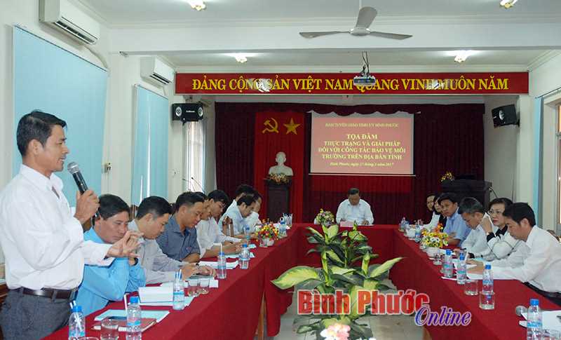 Tọa đ&agrave;m về c&ocirc;ng t&aacute;c bảo vệ m&ocirc;i trường tr&ecirc;n địa b&agrave;n tỉnh