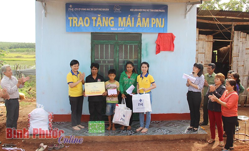 Xuân về trong những căn nhà thấm đẫm tình nhân ái 