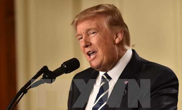 Lệnh cấm nhập cư của ​ông Trump trước những "điều ra tiếng vào"