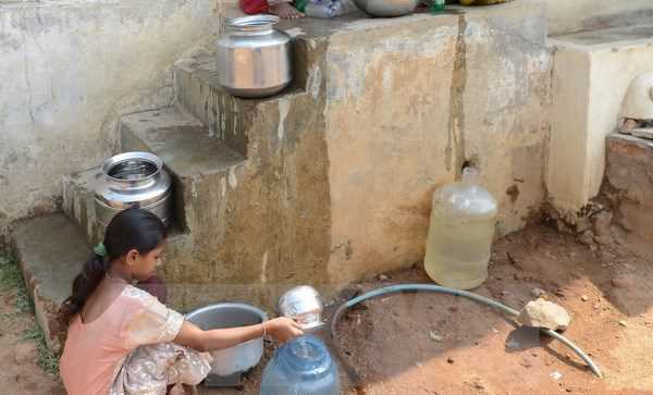 600 triệu trẻ em trên thế giới có nguy cơ sống trong cảnh thiếu nước