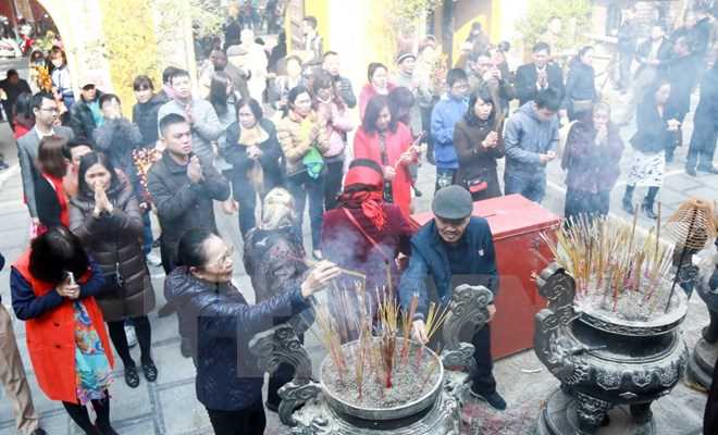 Thủ tướng ban h&agrave;nh chỉ thị chấn chỉnh c&ocirc;ng t&aacute;c tổ chức lễ hội