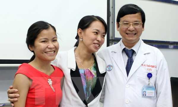 Lần đầu tiên thực hiện phẫu thuật ghép thận chéo tại Việt Nam