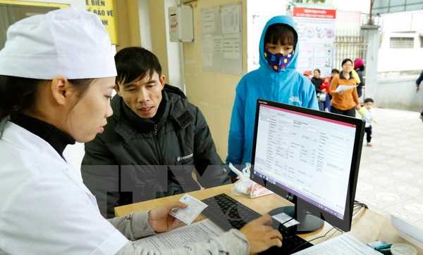 Bộ Y tế đề xuất tăng thời hạn sử dụng giấy chuyển viện