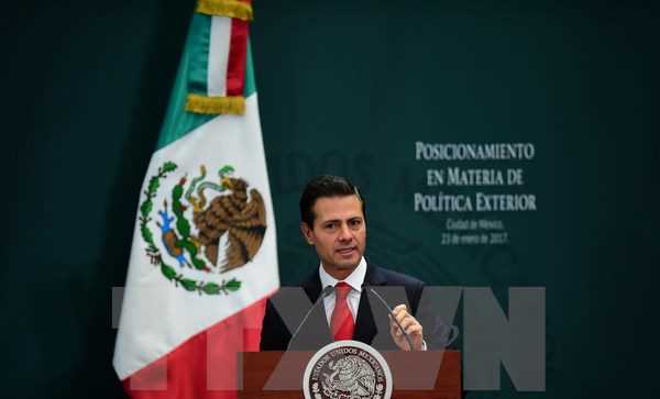 Mexico áp dụng "không đối đầu và không khuất phục" với Mỹ