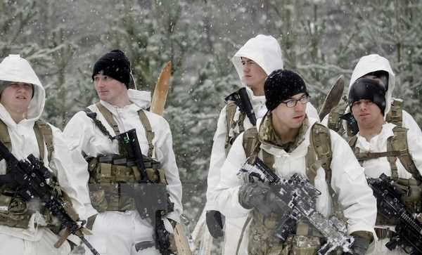 NATO sẽ triển khai 4 tiểu đoàn tác chiến tại sườn Đông của khối