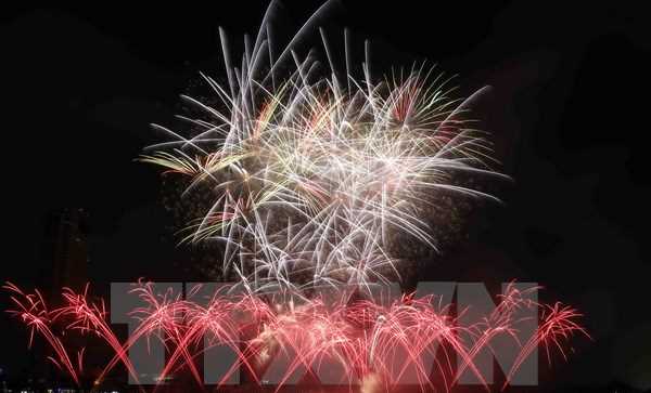 Lễ hội ph&aacute;o hoa Đ&agrave; Nẵng 2017 lớn nhất khu vực Đ&ocirc;ng Nam &Aacute;