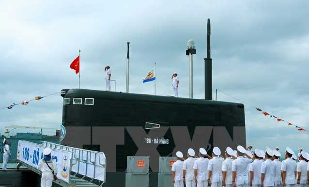 Hải quân làm Lễ thượng cờ hai tàu ngầm Đà Nẵng và Bà Rịa-Vũng Tàu