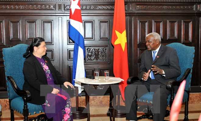 Việt Nam-Cuba quyết t&acirc;m thắt chặt quan hệ giữa hai cơ quan Quốc hội