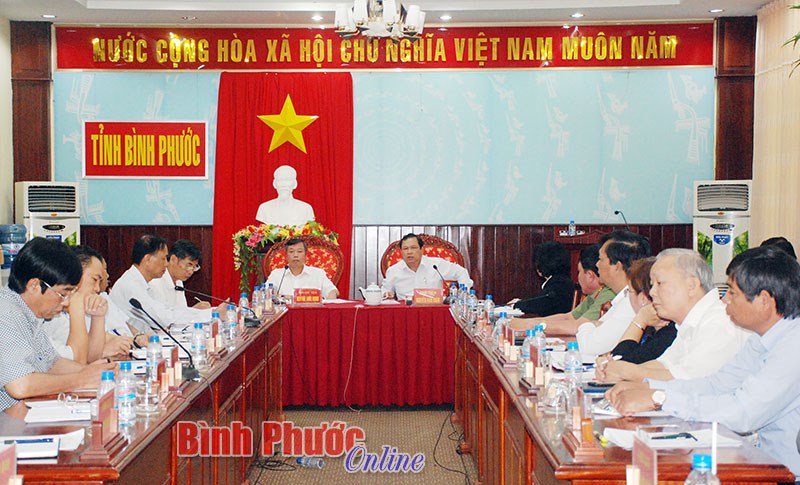 UBND tỉnh họp xem x&eacute;t chương tr&igrave;nh h&agrave;nh động năm 2017