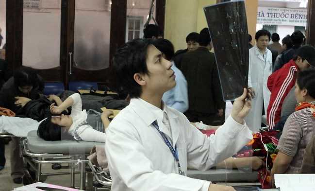 Hệ lụy nguy hiểm từ việc lạm dụng rượu bia trong những ngày tết