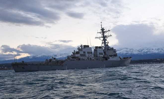 Nga tuyên bố không có sự cố trong vụ máy bay áp sát tàu khu trục Mỹ