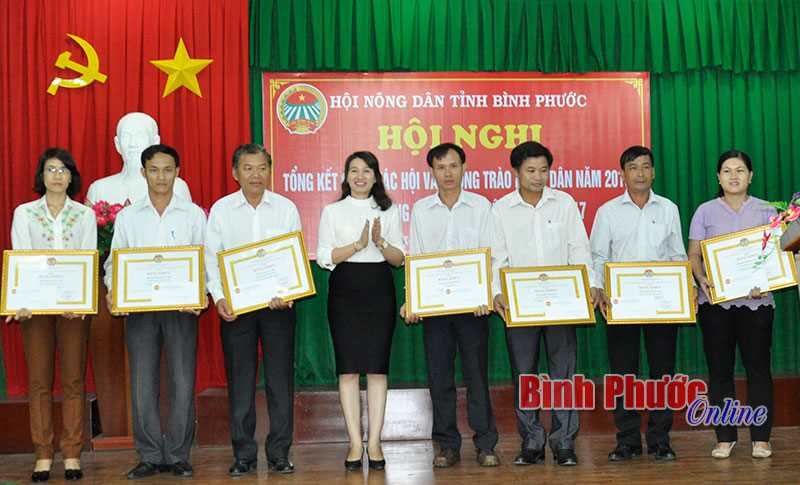 Vận động hội vi&ecirc;n n&ocirc;ng d&acirc;n th&agrave;nh lập doanh nghiệp để tạo thương hiệu