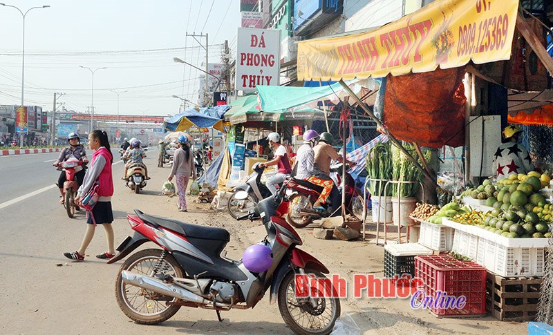 Vỉa hè, lòng đường bị chiếm dụng