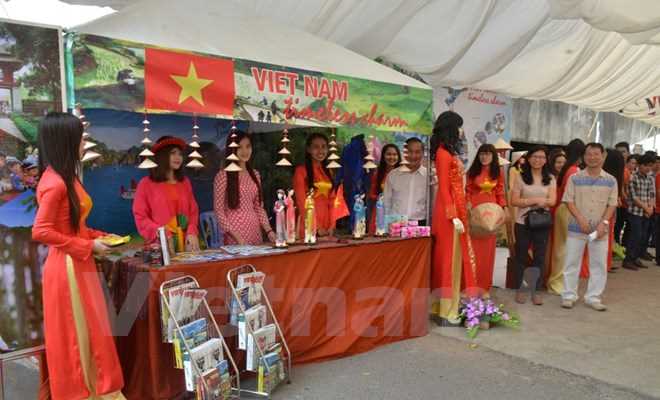 Dấu ấn văn h&oacute;a Việt Nam nổi bật trong Lễ hội ASEAN+3 tại Campuchia