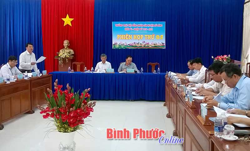 Đại biểu HĐND huyện tiếp c&ocirc;ng d&acirc;n định kỳ tại đơn vị ứng cử 1 qu&yacute;/lần