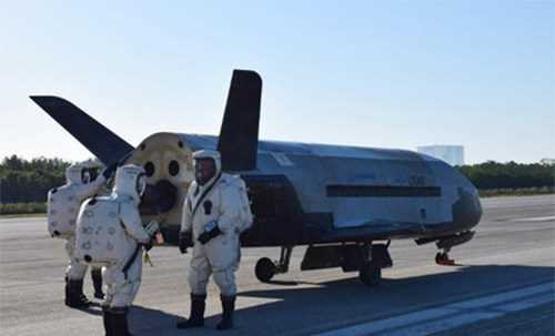 Thiết bị bay không gian bí mật của Quân đội Mỹ trở về Trái Đất